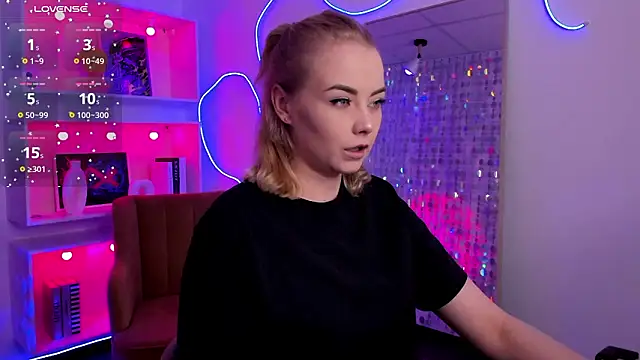 StephanieSweety online show from 13, 2, 2026