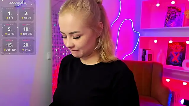 StephanieSweety online show from 6, 4, 2026