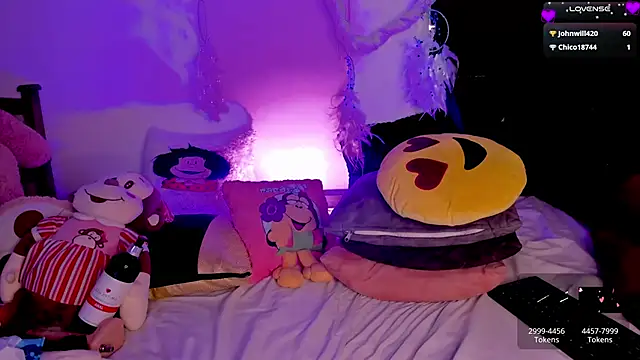 Snapshot of Piafisher1 chatting on 7, 3, 2025 Piafisher1 online show from 7, 3, 2025