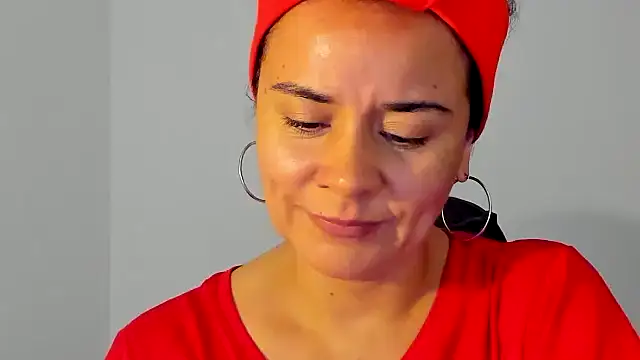 Snapshot of Sami_Hotie1 chatting on 3, 2, 2026 Sami Hotie1 online show from 3, 2, 2026