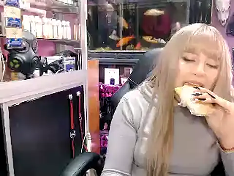 Snapshot of TamySweetness chatting on 21, 2, 2025 TamySweetness online show from 21, 2, 2025