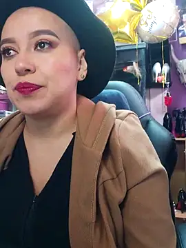 Snapshot of TamySweetness chatting on 5, 3, 2025 TamySweetness online show from 5, 3, 2025