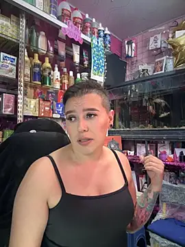 Snapshot of TamySweetness chatting on 7, 10, 2025 TamySweetness online show from 7, 10, 2025