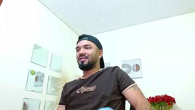 mathew vidal1 online show from 11, 10, 2025