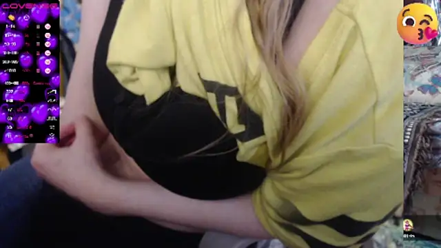 Snapshot of sweetbbabe chatting on 1, 3, 2025 sweetbbabe online show from 1, 3, 2025