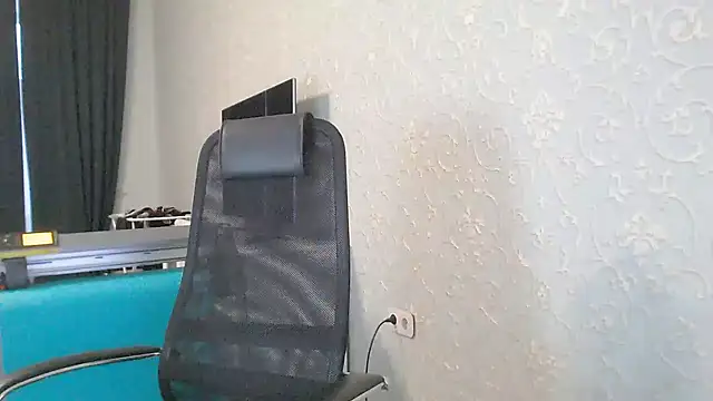 Marselle Laker online show from 2, 2, 2025