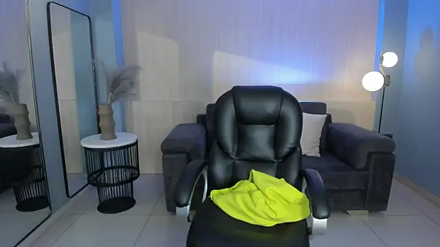 DannaCruz online show from 12, 1, 2026