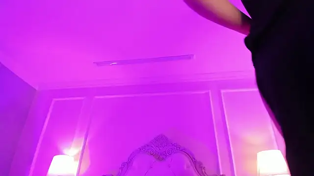 Snapshot of LucianaCarter chatting on 16, 10, 2025 LucianaCarter online show from 16, 10, 2025