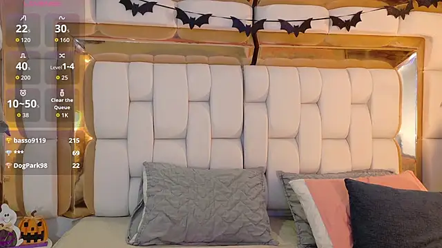 valkiria moore online show from 27, 10, 2025