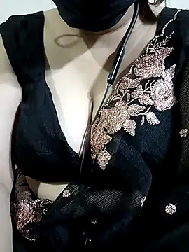 Sexybomb33 online show from 3, 12, 2024