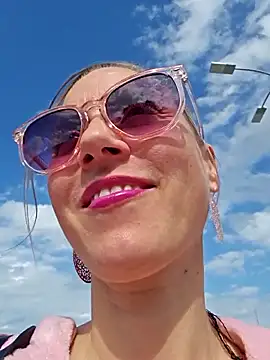 SkyelarSommer online show from 13, 1, 2026