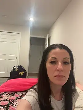 Snapshot of DominiqueX0 chatting on 8, 2, 2025 DominiqueX0 online show from 8, 2, 2025