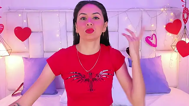 SarahSophia  online show from 14, 2, 2025