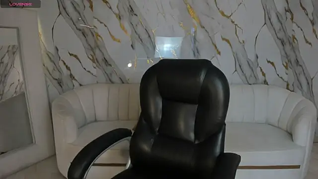 Snapshot of SunnyRivers chatting on 19, 7, 2026 SunnyRivers online show from 19, 7, 2026