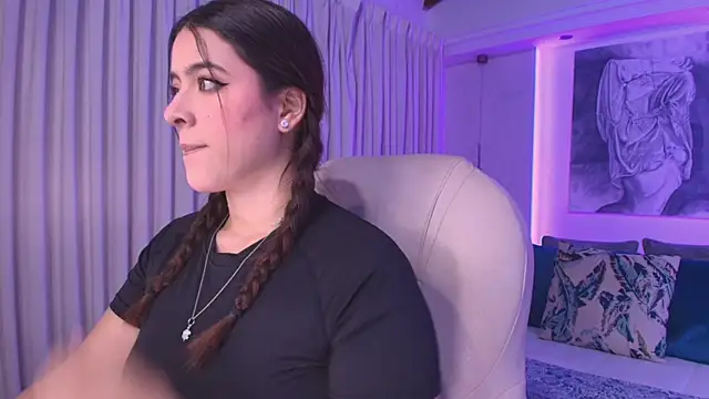 Snapshot of nathalie_rivers chatting on 20, 9, 2025 nathalie rivers online show from 20, 9, 2025