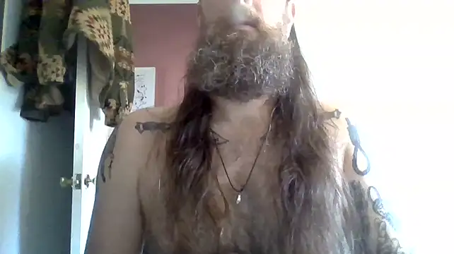 Snapshot of Thrillhouse chatting on 28, 2, 2025 Thrillhouse online show from 28, 2, 2025