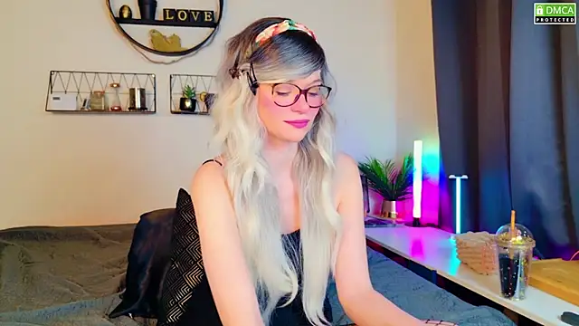 Kittychatte online show from 23, 2, 2025