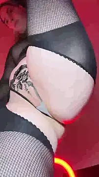 KissMissAngela online show from 28, 11, 2025