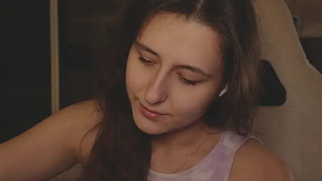 Snapshot of Chill_out_with_Salvia chatting on 4, 12, 2025 Chill out with Salvia online show from 4, 12, 2025