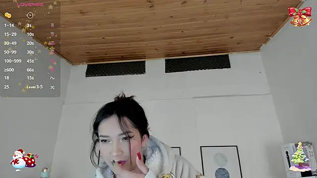 Snapshot of cristal__hot_1 chatting on 10, 12, 2024 cristal hot 1 online show from 10, 12, 2024