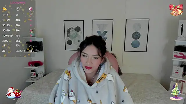 Snapshot of cristal__hot_1 chatting on 14, 12, 2024 cristal hot 1 online show from 14, 12, 2024