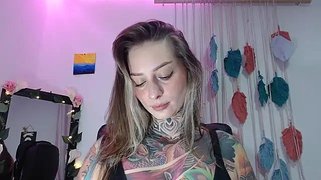 agatha ink3 online show from 8, 2, 2025