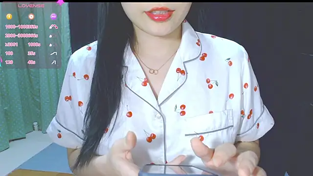 Snapshot of Su_rosie chatting on 12, 3, 2025 Su rosie online show from 12, 3, 2025