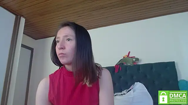 Snapshot of Sophi_Cute chatting on 9, 12, 2024 Sophi Cute online show from 9, 12, 2024