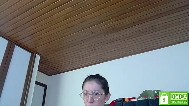 Snapshot of Sophi_Cute chatting on 16, 12, 2024 Sophi Cute online show from 16, 12, 2024