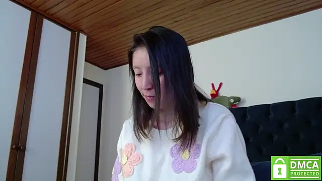 Snapshot of Sophi_Cute chatting on 19, 12, 2024 Sophi Cute online show from 19, 12, 2024