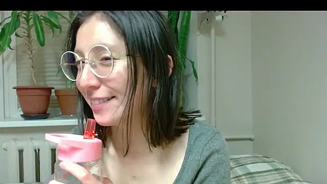 Snapshot of Sophi_Cute chatting on 17, 2, 2025 Sophi Cute online show from 17, 2, 2025