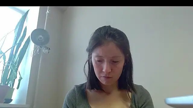 Snapshot of Sophi_Cute chatting on 7, 3, 2025 Sophi Cute online show from 7, 3, 2025