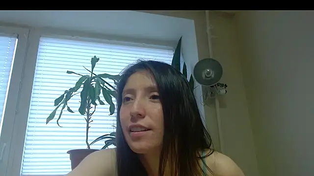 Snapshot of Sophi_Cute chatting on 13, 3, 2025 Sophi Cute online show from 13, 3, 2025