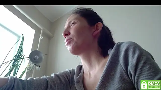Snapshot of Sophi_Cute chatting on 13, 9, 2025 Sophi Cute online show from 13, 9, 2025