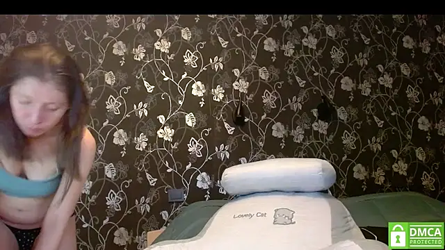 Sophi Cute online show from 3, 12, 2025