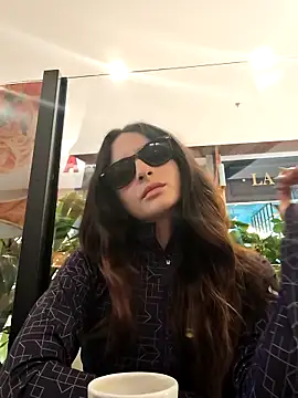 Sam Sara online show from 5, 3, 2025