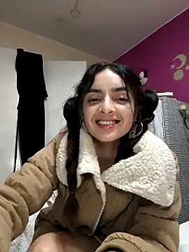 Sam Sara online show from 6, 3, 2025