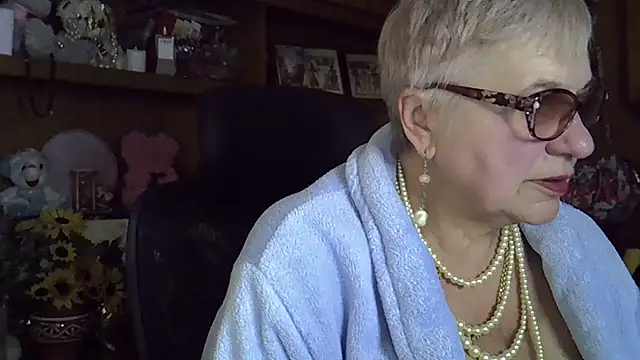 SweetCherry27 online show from 15, 10, 2025