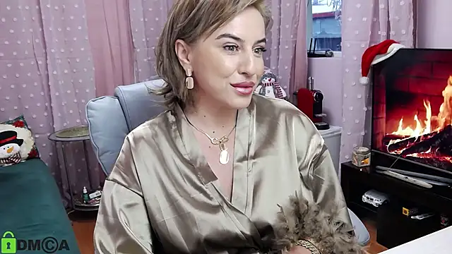 Snapshot of CarrieLoveX chatting on 23, 12, 2024 CarrieLoveX online show from 23, 12, 2024