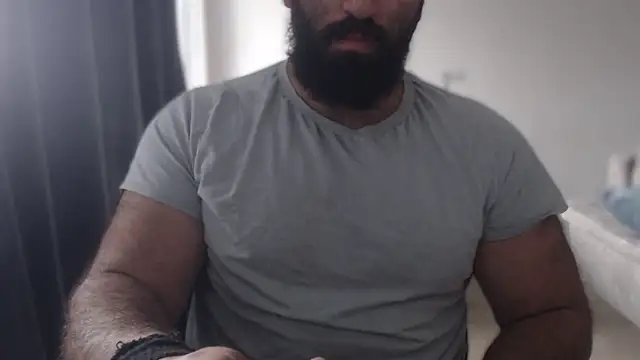 hugemachohandsome online show from 18, 9, 2025