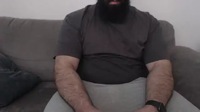 hugemachohandsome online show from 17, 4, 2026