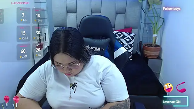 Snapshot of evelin_zaens chatting on 31, 5, 2026 evelin zaens online show from 31, 5, 2026