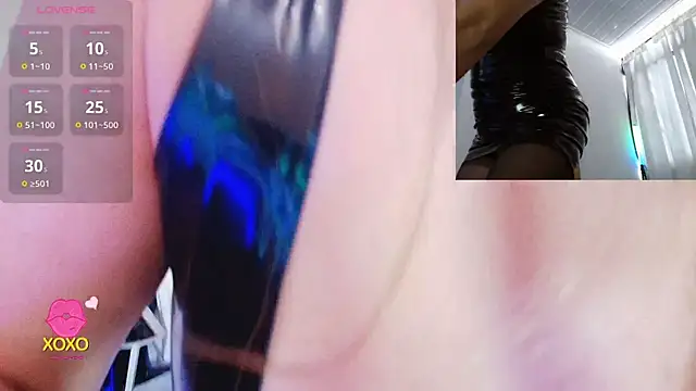 LatexDevil Blondie online show from 28, 3, 2026