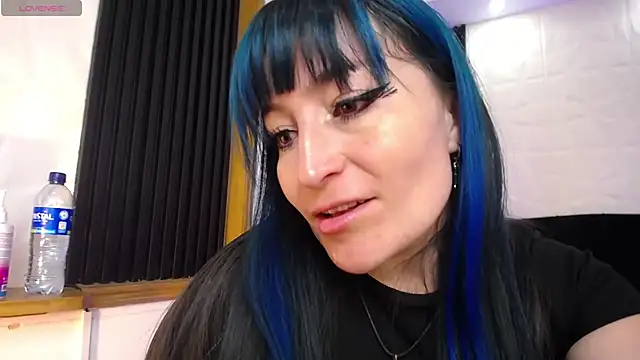 alicia moom online show from 15, 2, 2025