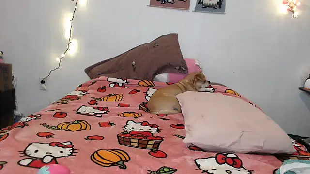 Cupcakecutie449 online show from 29, 10, 2025