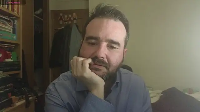 curiosillo83 online show from 28, 2, 2025