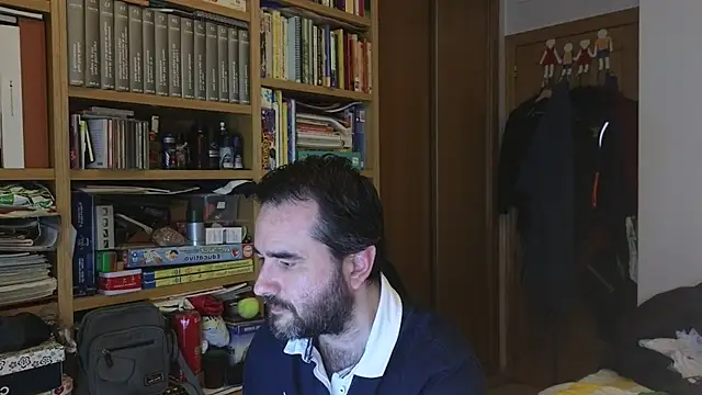 curiosillo83 online show from 19, 3, 2026