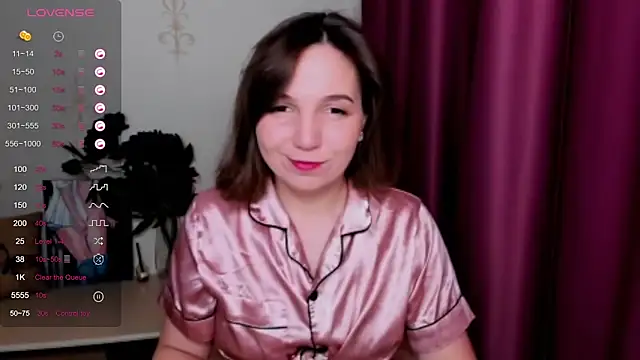 KindHazelHere  online show from 19, 2, 2025