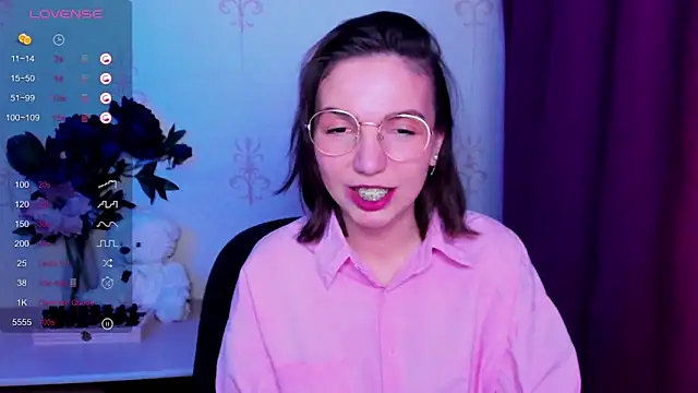 KindHazelHere  online show from 8, 3, 2026