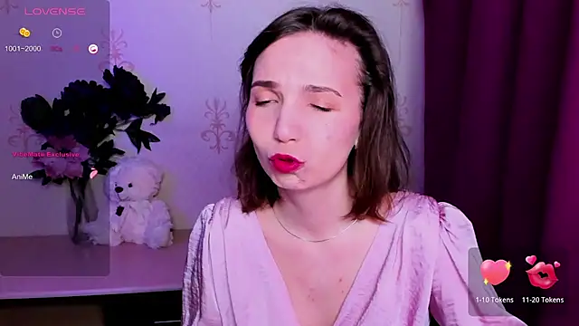 KindHazelHere  online show from 3, 4, 2026